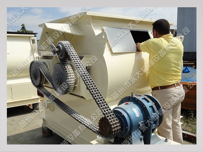 Sadik先生考察雙軸無重力混合機(jī)